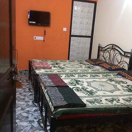 Fernandes Guest House Calangute Luaran gambar